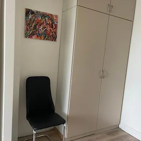 Grosses, Helles 1-zimmerapartment Bis Zu 3 Personen