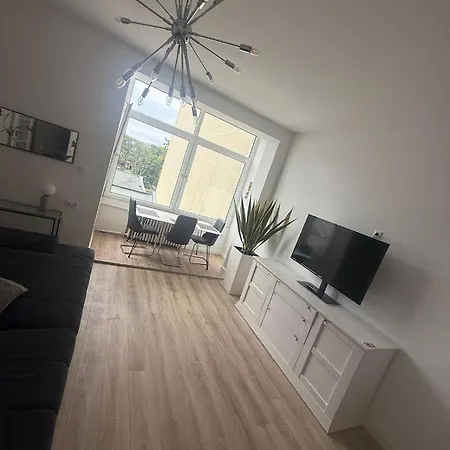 Grosses, Helles 1-zimmerapartment Bis Zu 3 Personen