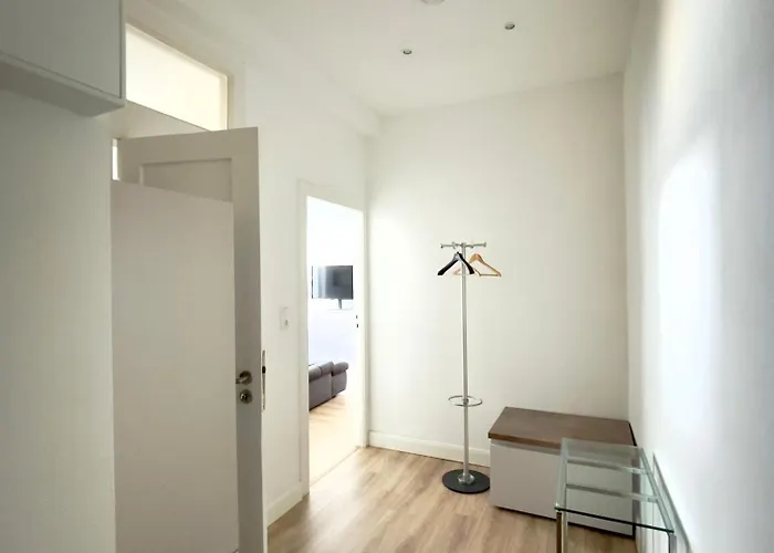 Grosses, Helles 1-zimmerapartment Bis Zu 3 Personen Berlin